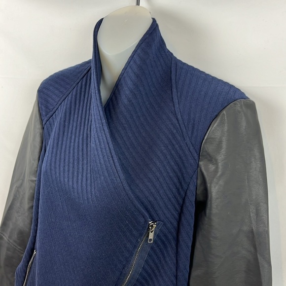 BB Dakota Asymmetrical Faux Leather Navy Blue Full Zip with Pockets Jacket‎ Sz S - Picture 5 of 10